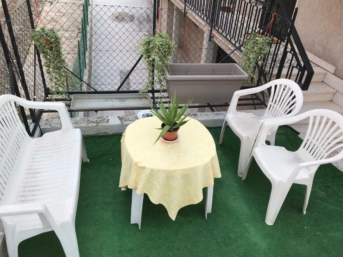 Appartamenti Affitti Brevi Verona / G.B Rossi Friendly Luaran gambar
